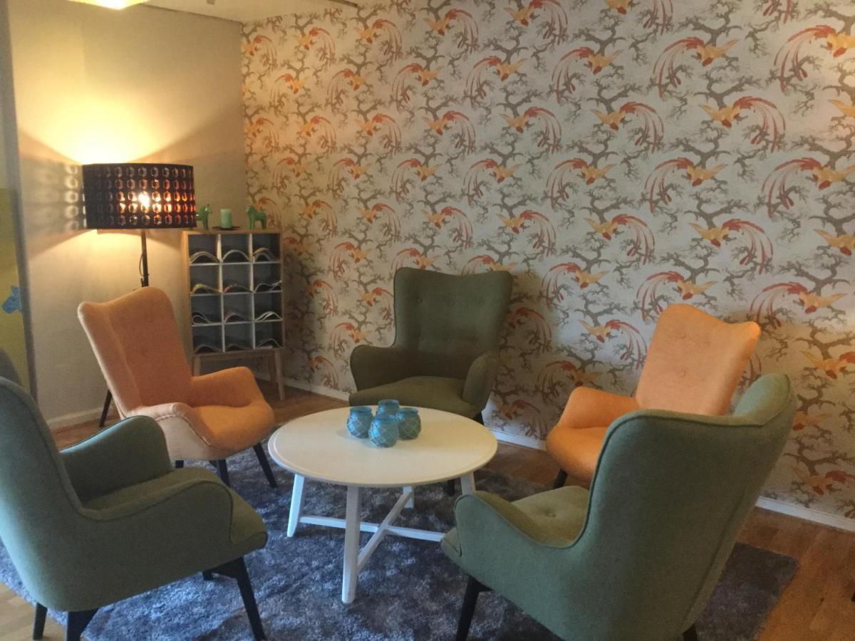 Bed And Breakfast Fyra Haestar Rattvik Bagian luar foto