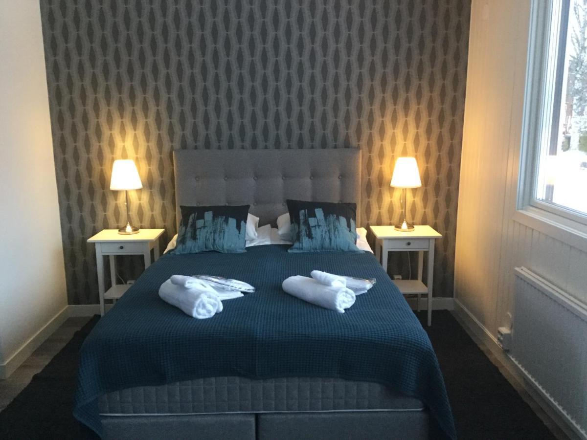 Bed And Breakfast Fyra Haestar Rattvik Bagian luar foto